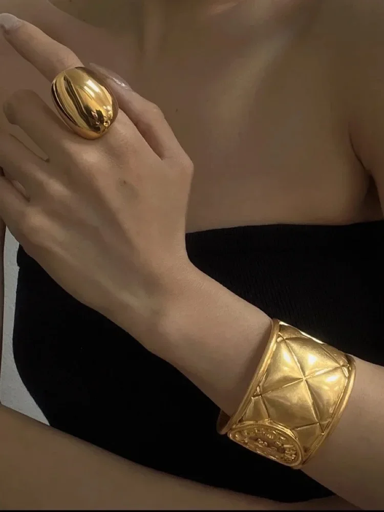 

European and American Fashion Vintage Gold-plated Open Bracelet Women's Jewelry
