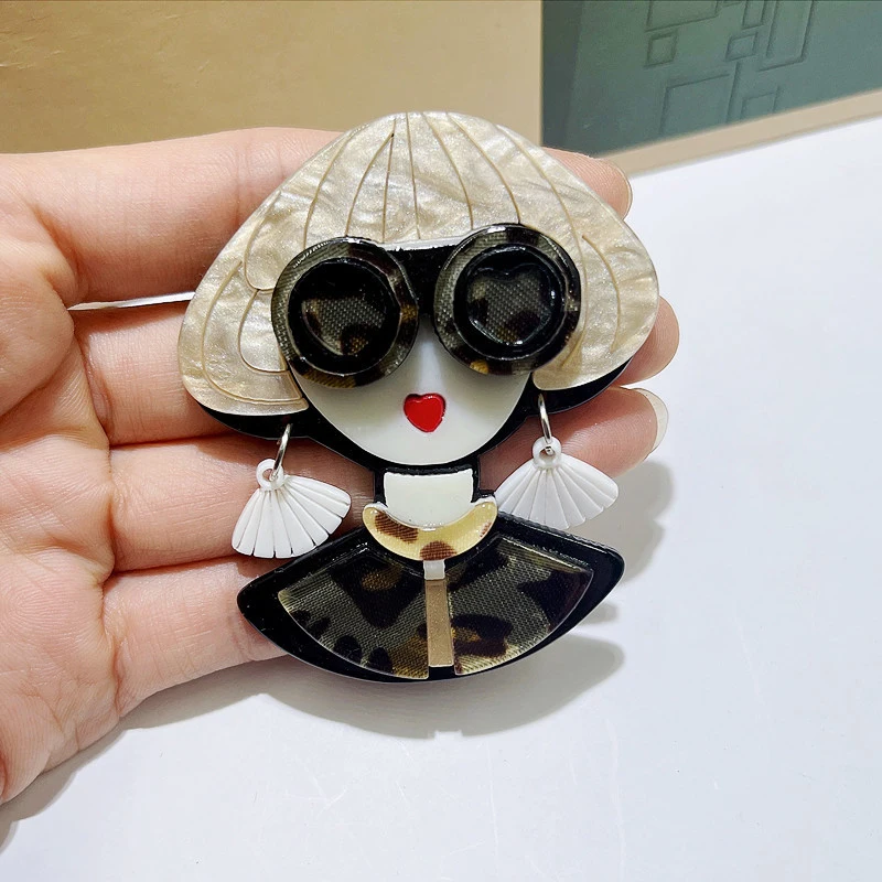 Korea Fashion Sunglasses Girl Brooches For Women Sweet Cartoon