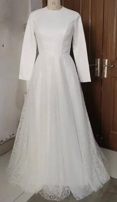 

Элегантное мусульманское свадебное платье А-силуэта с длинным рукавом