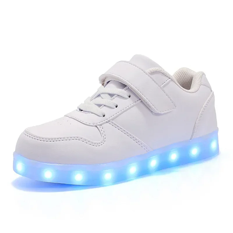 Sports Shoes Kids Sneakers Casual Luminous USB Recharge Light Up Skateboarding Shoes Waterproof Leather Boys Girls with LED skateboarding shoes