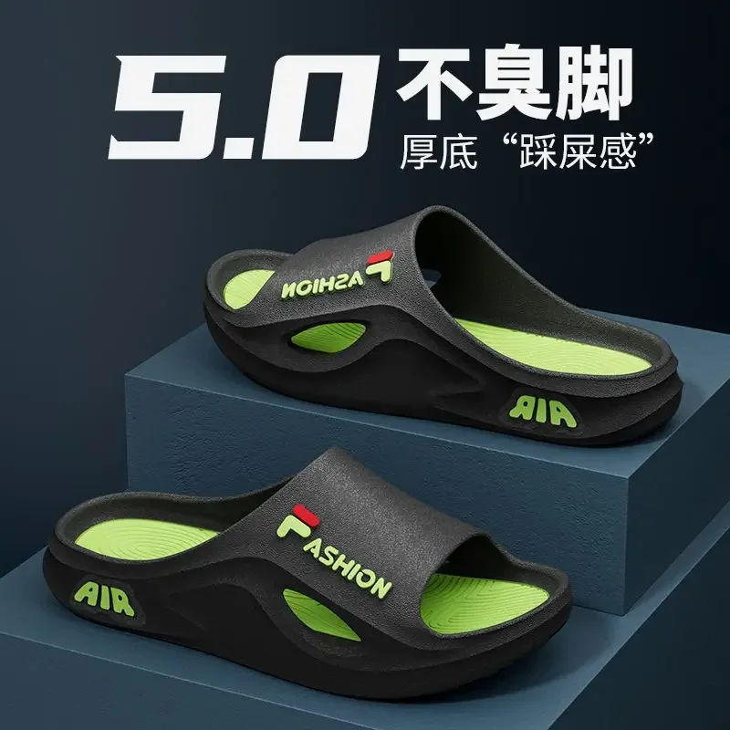 Sports 2025 slippers for men in summer new trend for outerwear, beach home, shower, fashionable thick soled men's sandals
