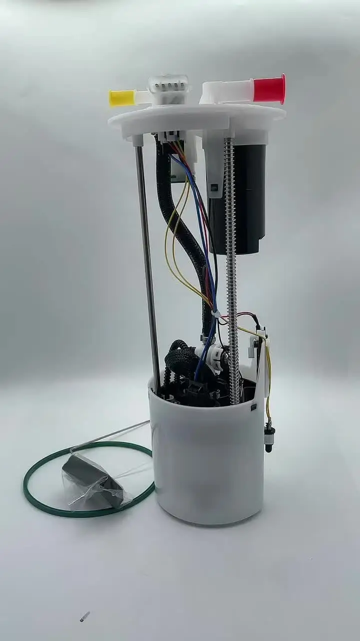 えむ Amazon.com: MaGiLL 17040-ZQ60A 17040-7S00A E8595M Fuel Pump OEM