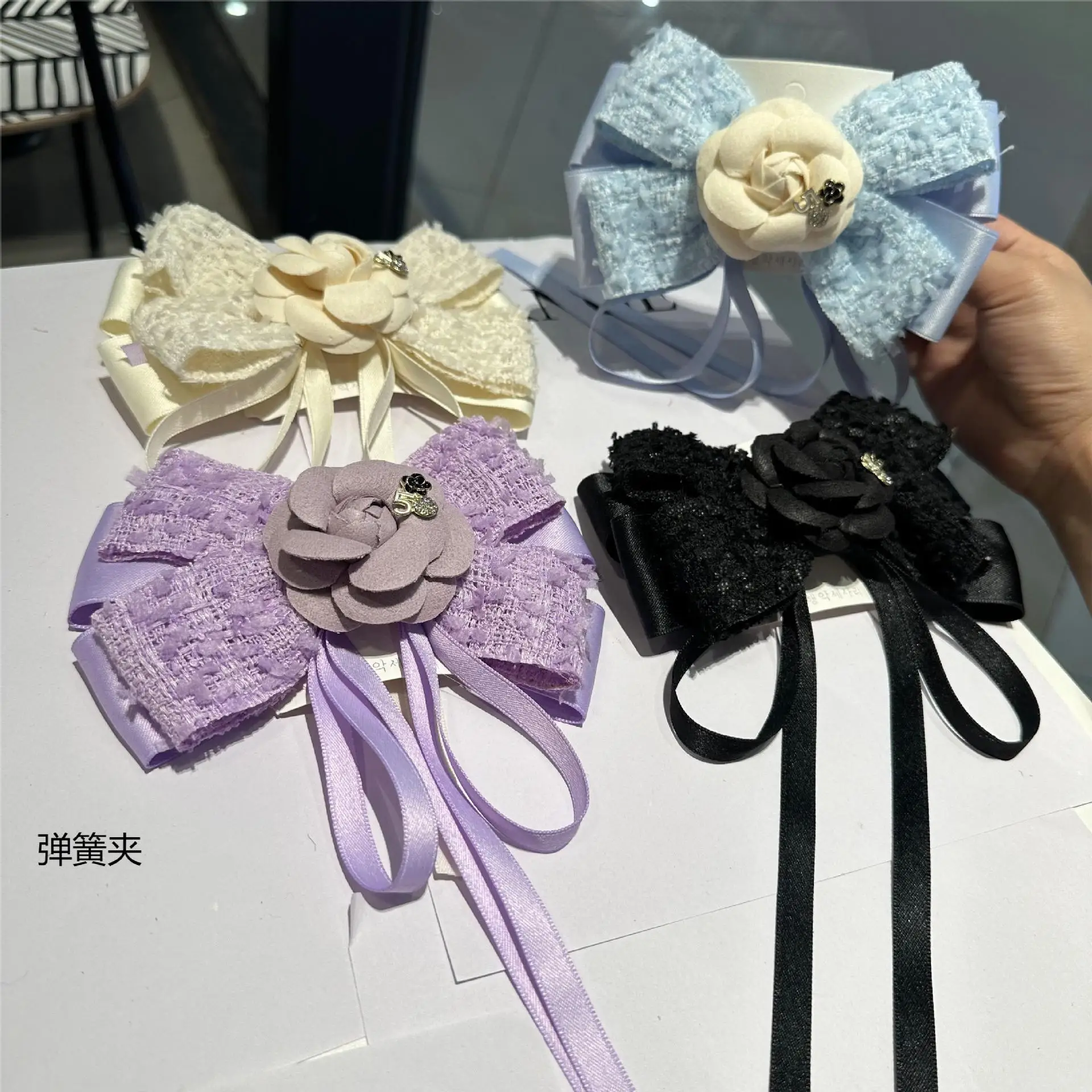 Koreanischer Haarschmuck, Kamelie, Federclip, lange Schleife, elegantes Geschenk für die beste Freundin der Damen