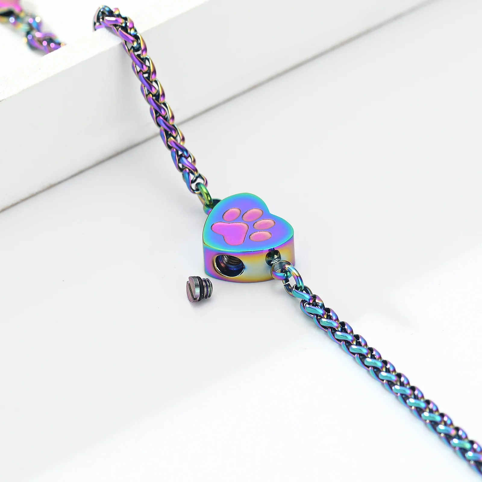 Adjustable Cremation Urn Bracelet Stainless Steel Heart Urn Foe Human/Pet Ashes Customize Memorial Bangle Cremation Jewelry