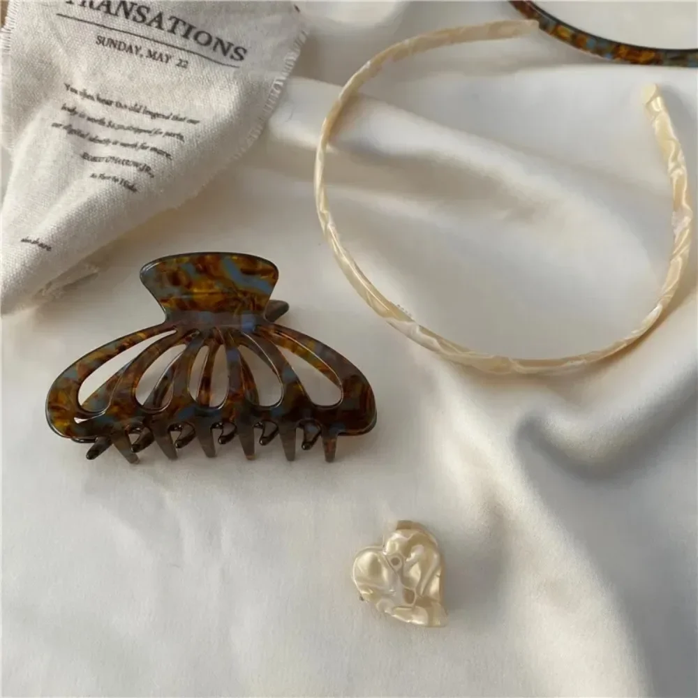 Geometric Acetate Hair Claws Large Leopard Hair Crabs Clip 머리핀 Clamps for Women Elegant Hollow Fan Shape Hair Accessories