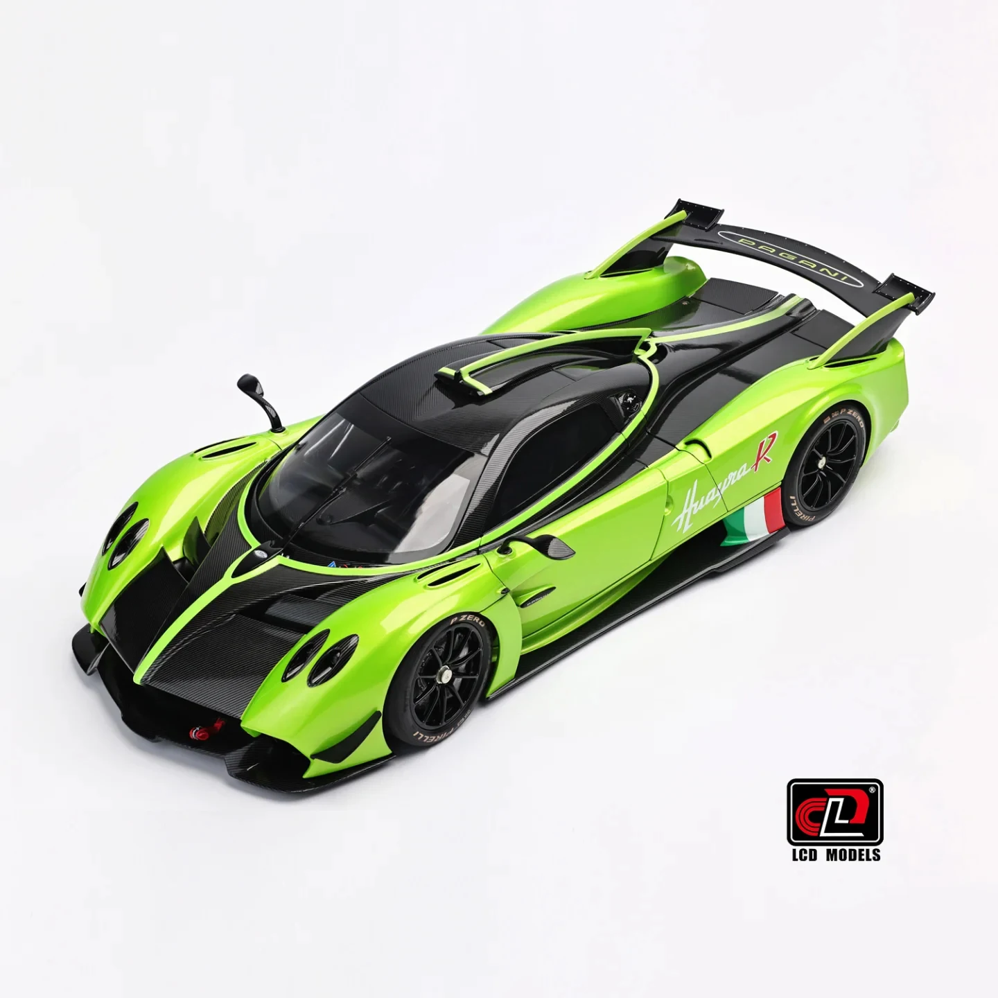 LCD Model 1/18 scale collection Pagani Huayra R Pearl white