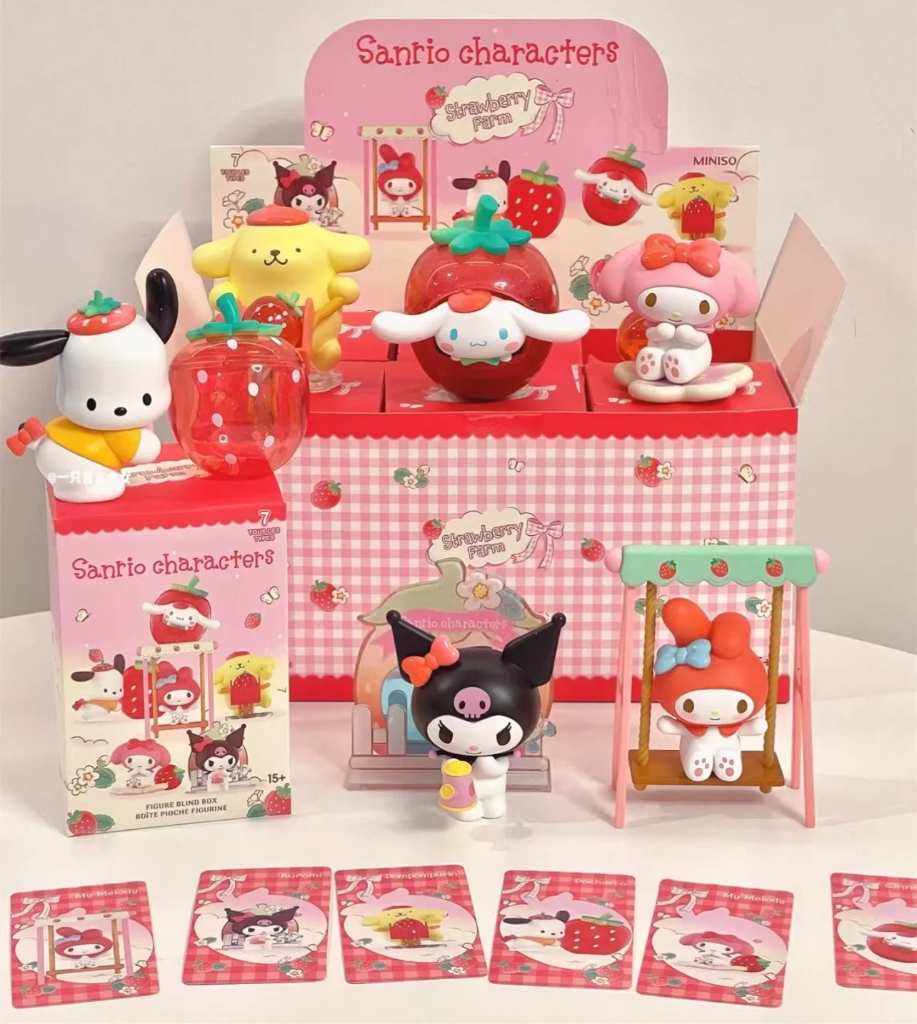 

Anime Sanrio Strawberry Manor Series Blind Box Figures Kulomi Pacha Dog Cinnamon Dog Beauty Bedroom Decoration Mystery Gift Toy