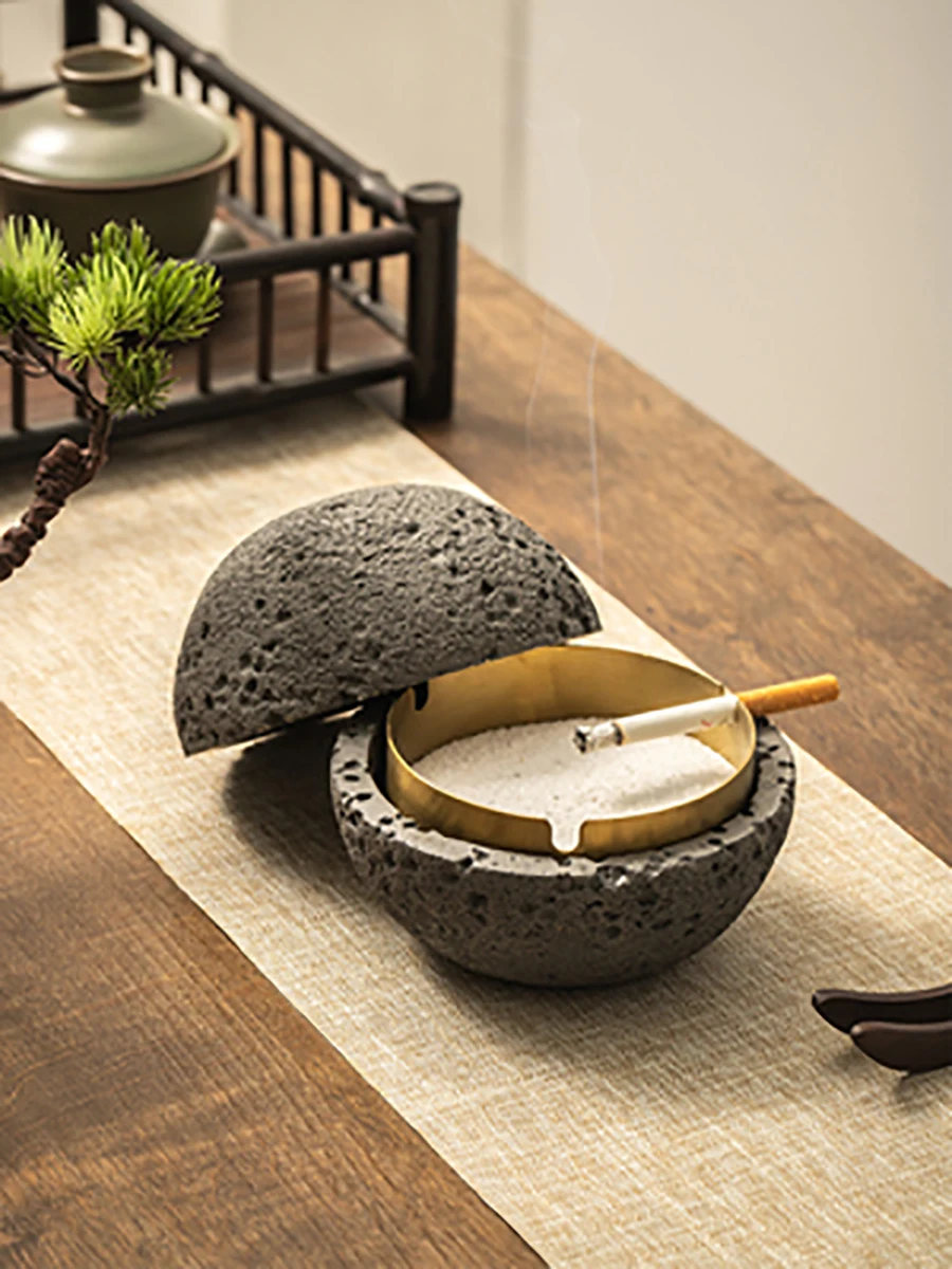 Nordic Style Creative Cement Moon Ashtray, Trend Household Stainless Steel Ashtray with Lid, Living Room Decoration, Fashion
