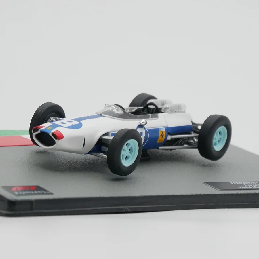 Kit Maquette Voiture Rallye Racing43 1:43 – Ford, Métal Blanc, Avec Boîte – Occasion