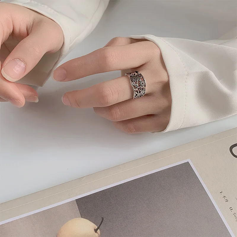 Silver Flower Ring