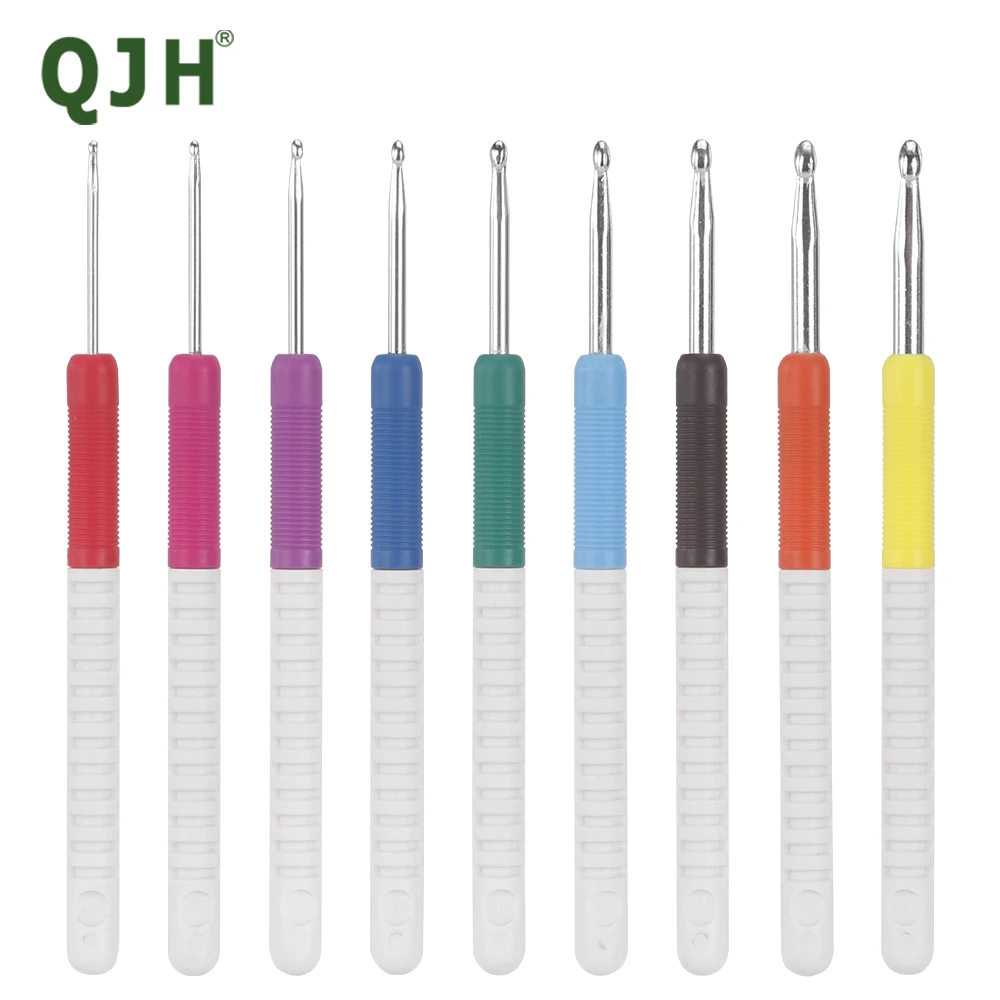 Set di 12 uncinetti 12 pezzi Impugnatura ergonomica per uncinetti 2 mm-8 mm Uncinetti in ceramica Ferri da maglia in alluminio per artrite - Italia