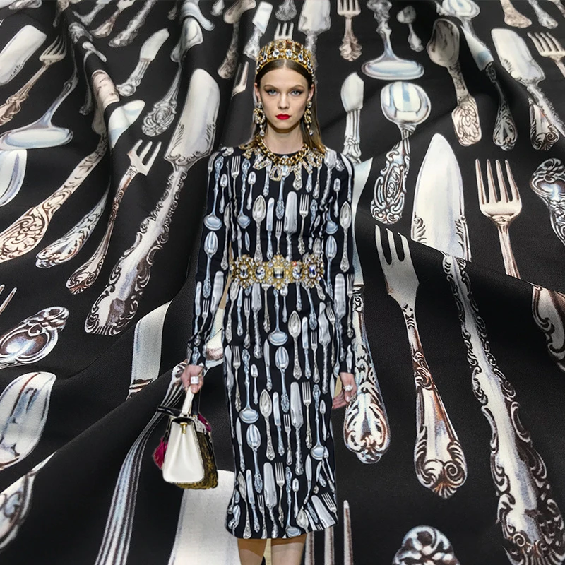 italian-luxury-brand-100-polyester-printed-fabric-for-dress-handmade