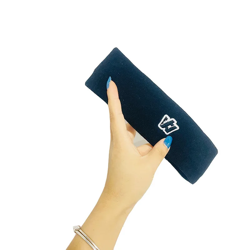 Faltbares, rutschfestes und schweißabsorbierendes Tennisstirnband für Damen im koreanischen Stil.