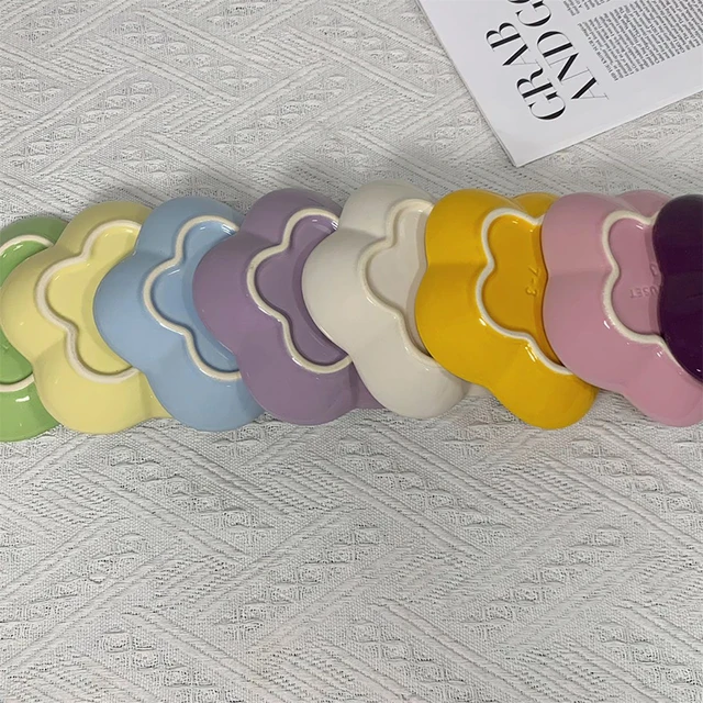 5.5'' Cat Feeding Flower Shaped Ceramic Disc Extra Wide Raised Cats Food Bowl  Anti-vomiting Cat Feeder Pet Delicate Tableware 5