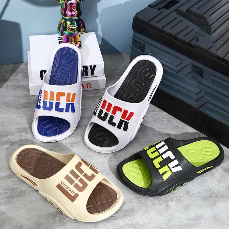 

2024 Sports Slippers Men Summer Street Tide Outdoor Anti-Slip Couple Home Bathroom Slippers Luck Sandals Ciabatte Uomo Flip Flop