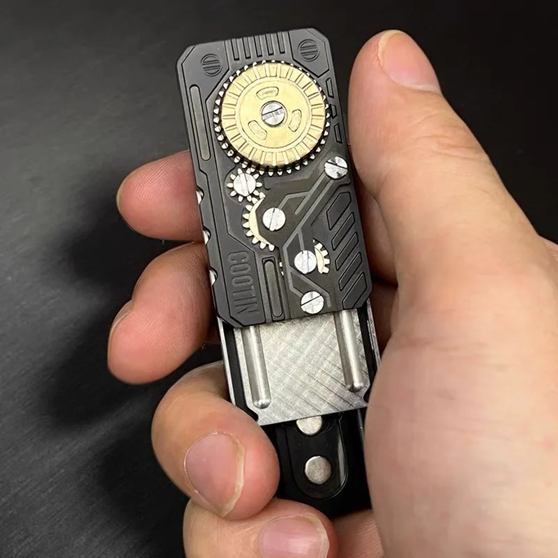 Fidget Toys EDC Mechanical Gear Ratchet Tuning Fork Zirconium Alloy Push Card Slider Decompression