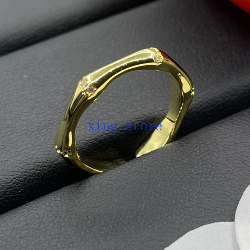 2024 Fashion New Classic Round Cut Crystal Inlaid Geometric Women's Ring