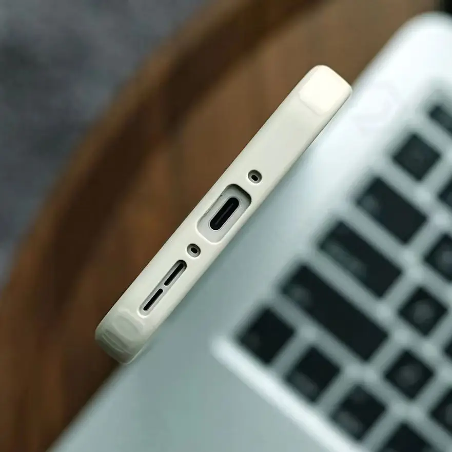 MagSafe Premium Matte Translucent Armor Case – Magnetic, Skin-friendly, Wireless Charging Slim Cover