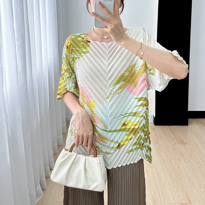 

Miyake Pleated Plus Size T-shirt Women's 2024 Summer Women's Loose and Slim Irregular Printed Short Sleeve Retro Printed Top