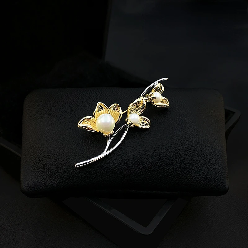 Beauty High-Grade Lotus Brooch Women's Chinese Style Elegant Flower Brooch Pin Fixed Clothes Ornament Pearl Jewelry Pins Gifts