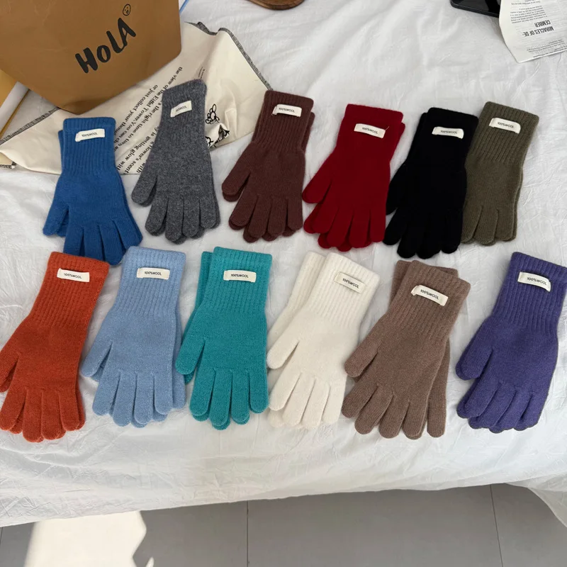 100% Wool Gloves Lady Touchscreen Finger Hole Winter Autumn Women Warm Wrist Length Classic Knitted Gloves Female Mitten 2025