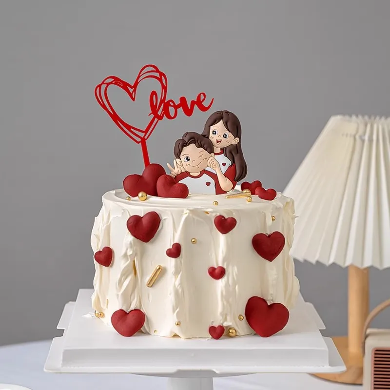 

Свадебный кекс с надписью «Love Heart Sweet»
