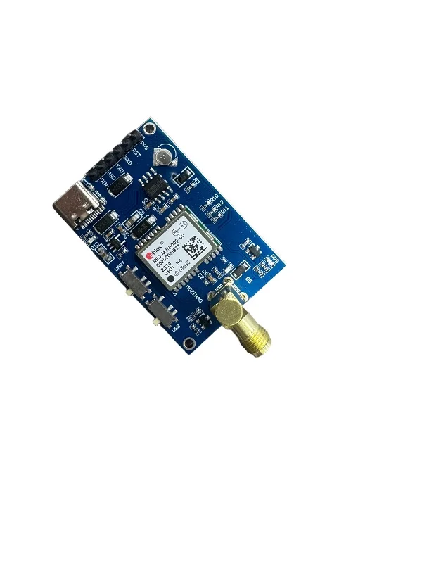 Module GPS Ublox Neo-M9N installé sur un circuit imprimé, solution de positionnement haute précision multi-fréquence.