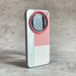 Elegant Vertical Striped Leather Case with Camera - Style Protection and Shockproof Bumper for Vivo X300 (Pink and white)