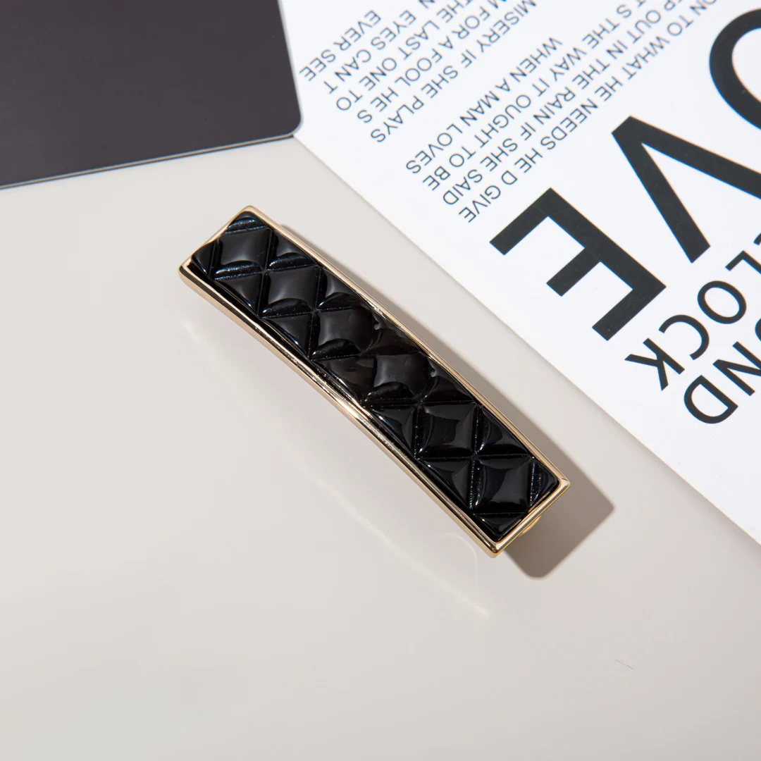 2024 new simple black and white diamond lattice pattern hair clip spring clip hair accessories