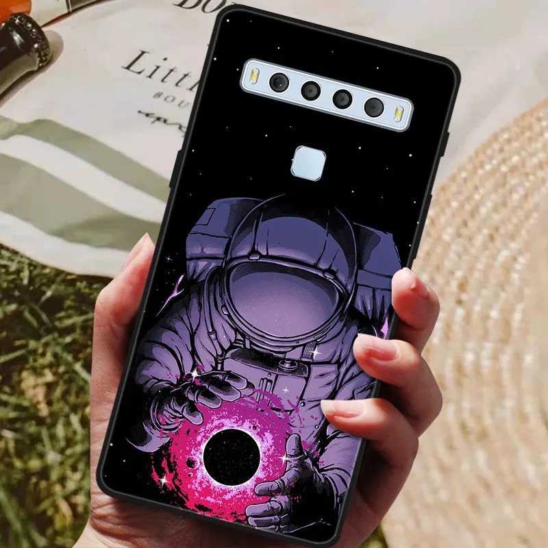 Stylish Soft Silicone Phone Case - Fashionable Protective Cover in Vibrant Colors