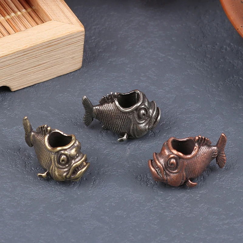 

1Pc Brass African Piranha Knife Beads Flashlight Pendants DIY Retro Outdoor Tool Paracord Beads Fish Charms Accessories