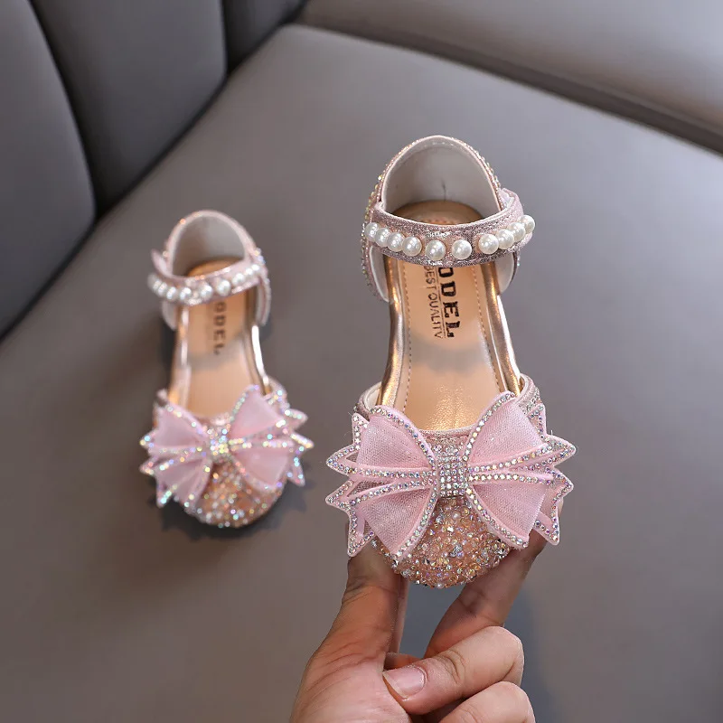 

AINYFU Kids Fashion Sandals Baby Girls Rhinestone Bow Sandals Cute Princess Pearl Non-slip Sandals Breathable Beach Shoes