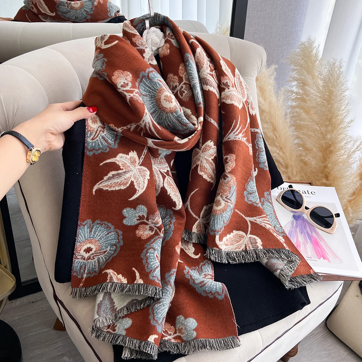 New Elegance Brand Flowers Scarf for Women Warmer Winter Pashmina Jacquard Scarves Shawls Female Thick Blanket Wraps Foulard