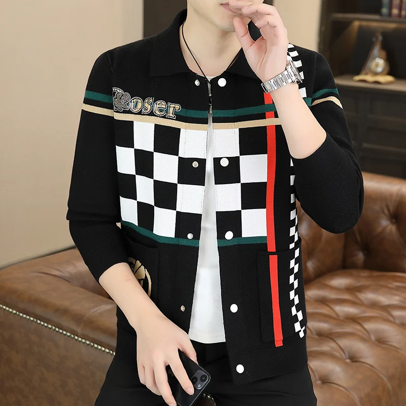 

Тонкий мужской модный красивый облегающий кардиган с отложным воротником и надписью, Повседневный Кардиган в британском стиле, Корейский мужской популярный кардиган с широкой юбкой в рубчик