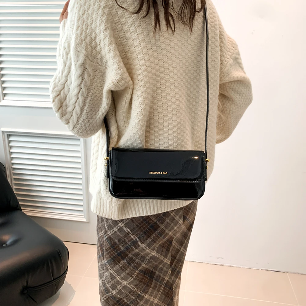 Women Fashion Shoulder Bag Large Capacity PU Leather Stylish Hobo Bag Adjustable Strap Chic Single Shoulder Bag Retro Armpit Bag