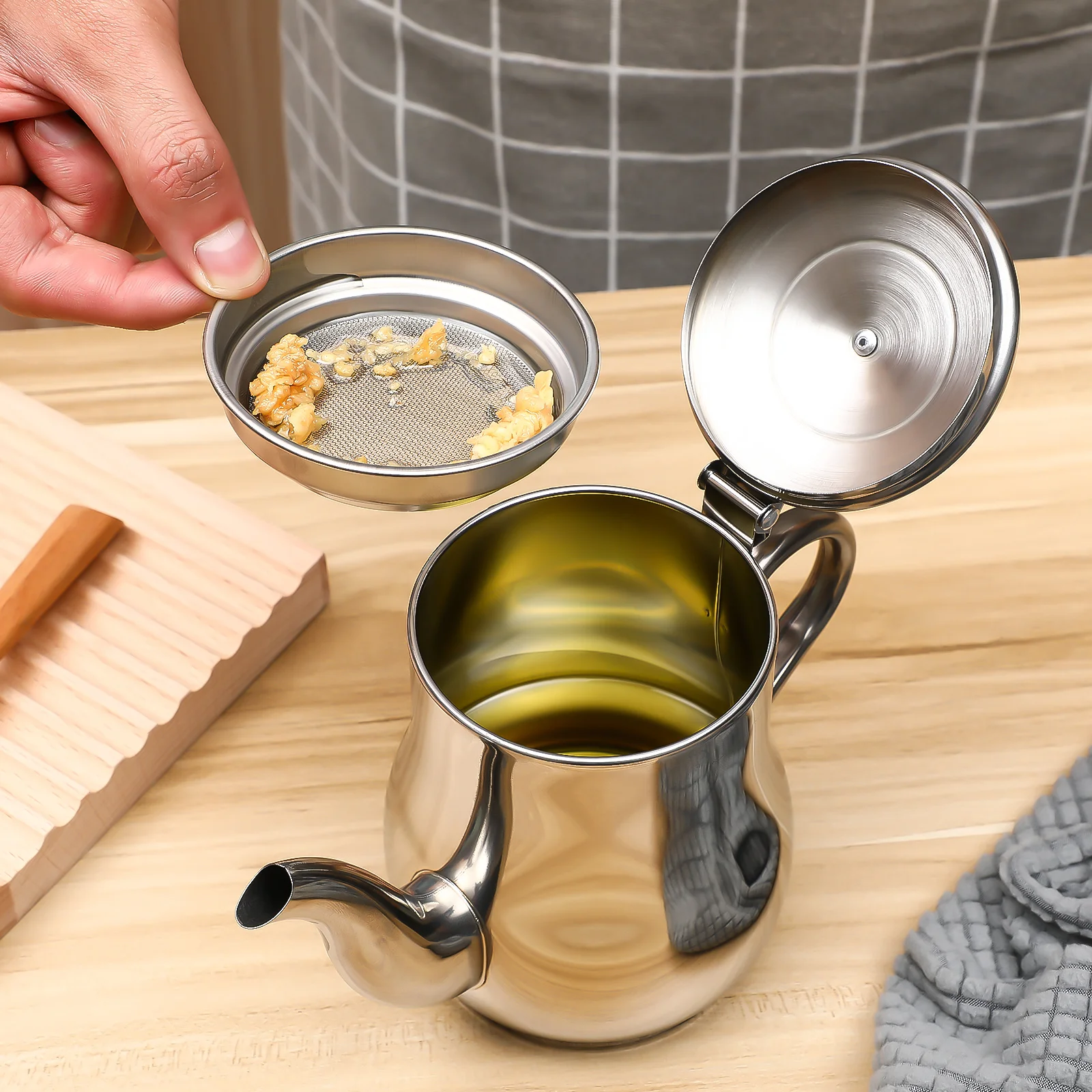 

Stainless Steel Oil Pot Container Filter with Strainer Bacon up for Cooking Filtering Grease Pots