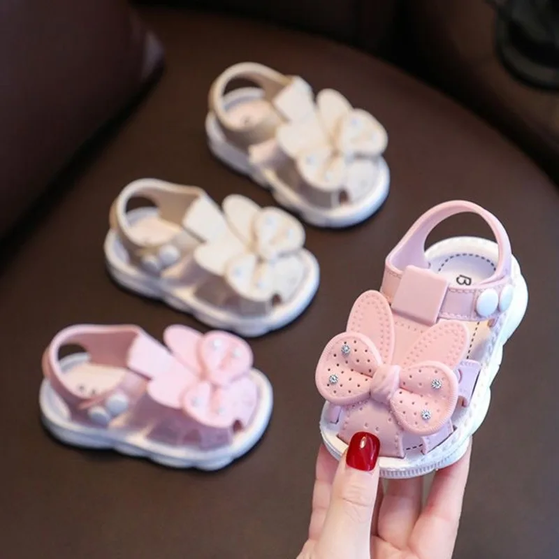 Chaussures d'été princesse pour enfants, sandales souples respirantes en PVC pour bébés filles, sandales de plage coordonnantes pour tout-petits