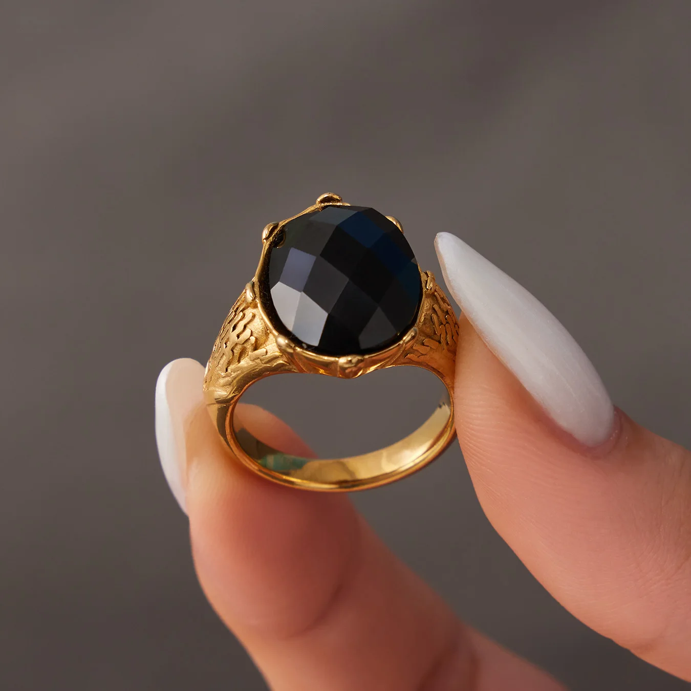 Nivora Schwarzfarbene Glasurringe für Frauen, Edelstahl, Tigerauge-Stein, wasserdicht, Damenringe, Hochzeitsschmuck, Großhandel – Detail 10