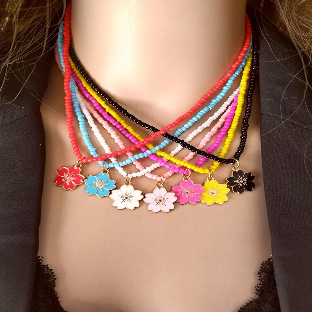 

New arrival lovely Cherry Flower Charm Pendant Dropping Oil Charm Necklace 2023 Fashion Beaded Jewelry Ladies Party Gift