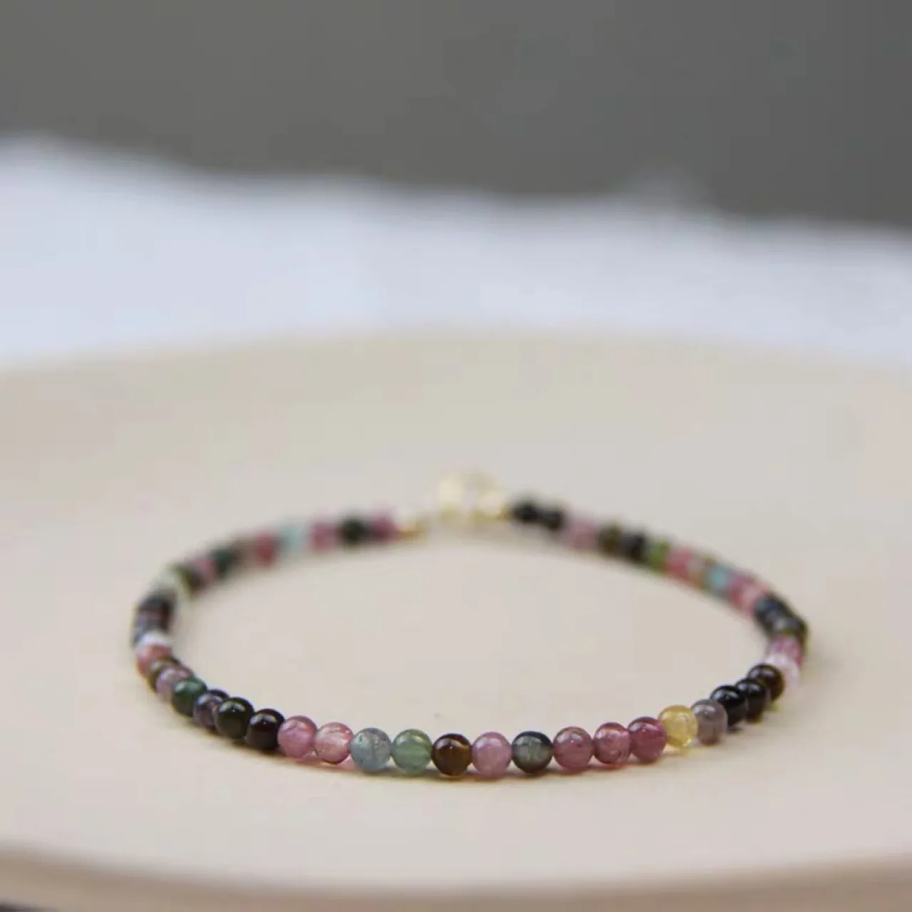 

Natural Tourmaline Bracelet Rose Red Striped Stone Extremely Fine 3mm Whitening Versatile Bracelet
