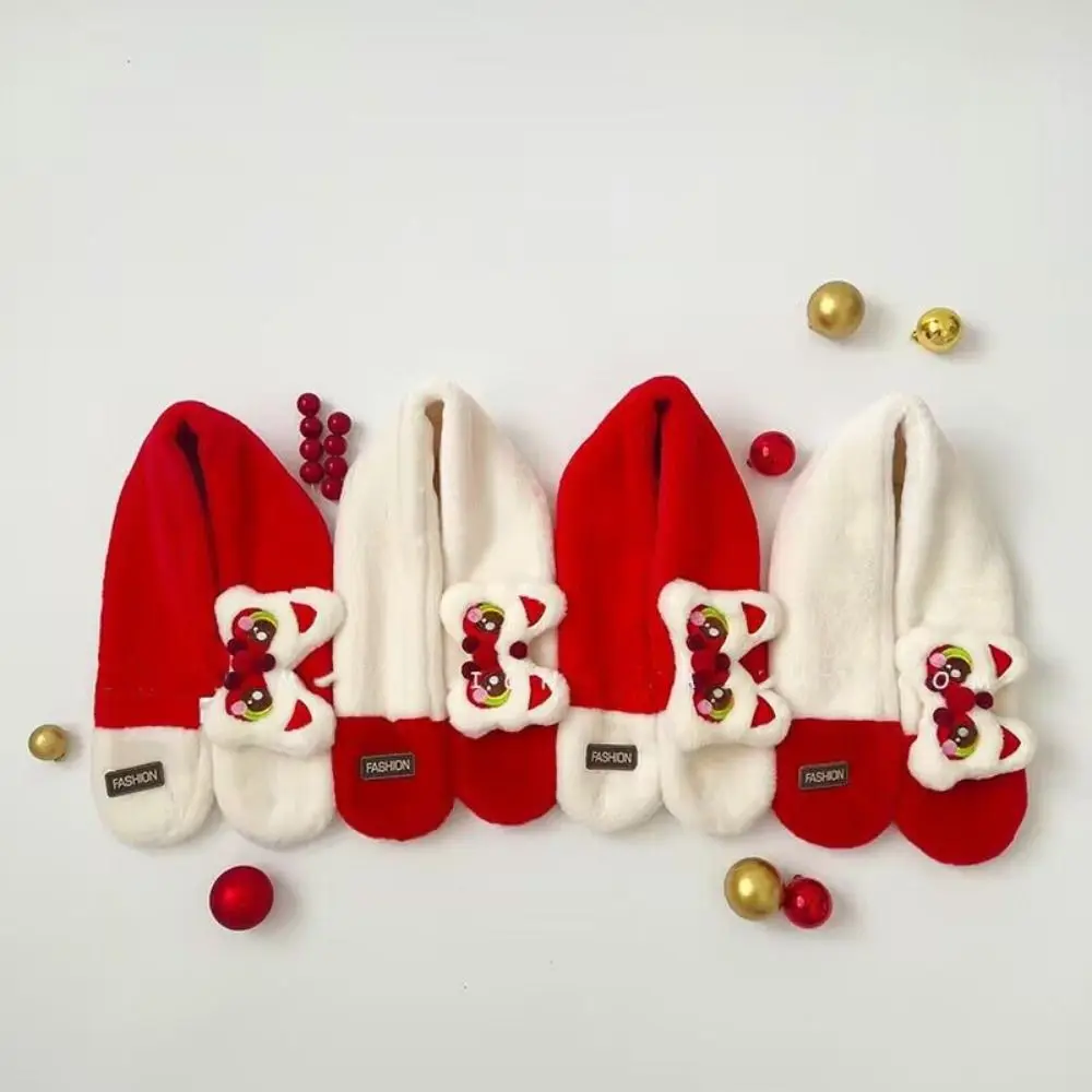 Рисунок 4 - Новогодний плюшевый шарф с мультяшным