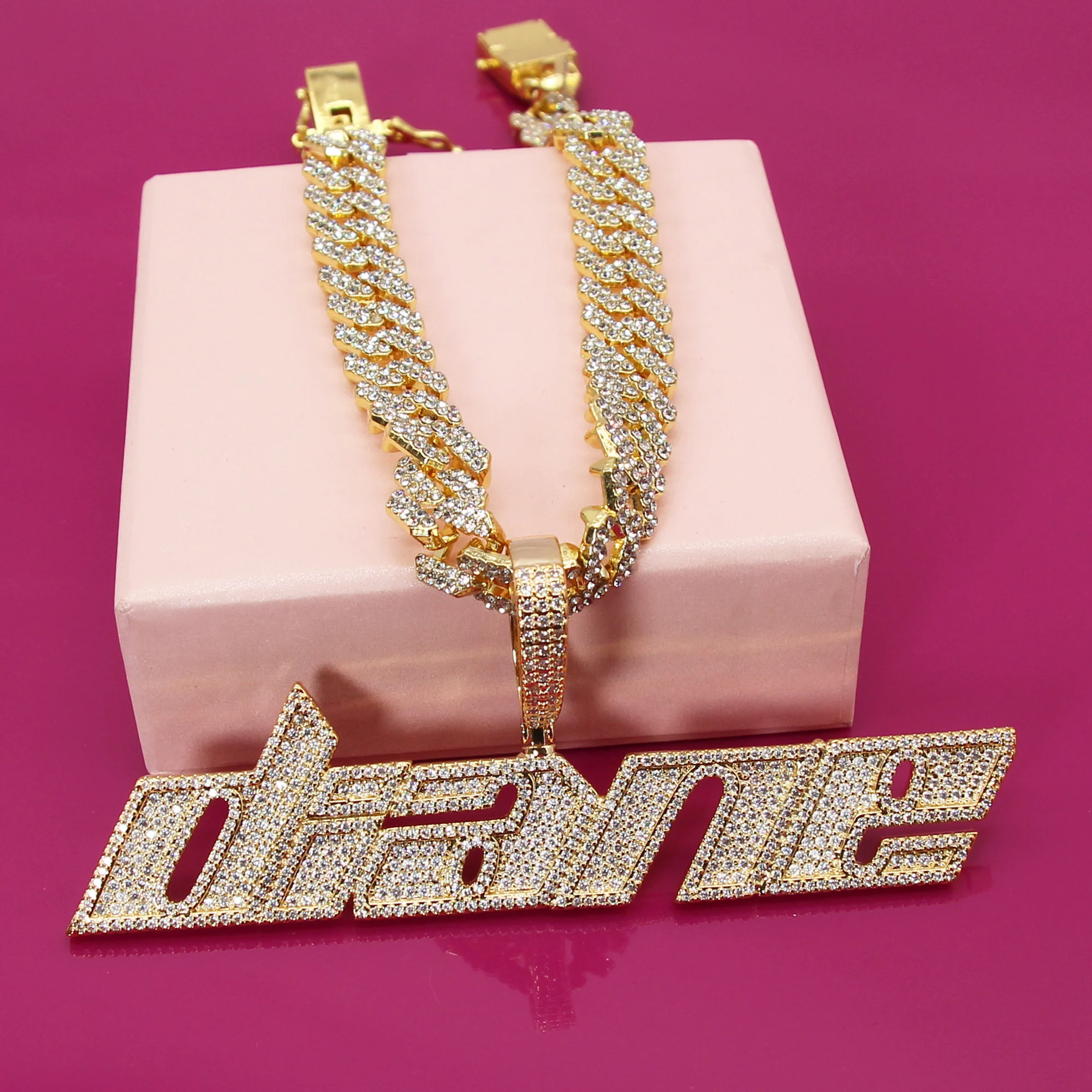 Personalized Name Pendant Necklace Sparkling Custom Your Any Letters Necklace Customize Nameplate with Cuban Link Chain Hip Hop