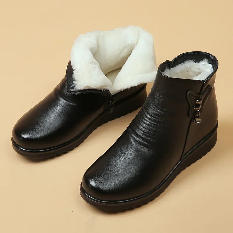 Winter Leather Boots Women's Side Zipper Warm Cotton Shoes Soft Sole Non-slip Thickened Fleece Flats Botines Para Mujeres