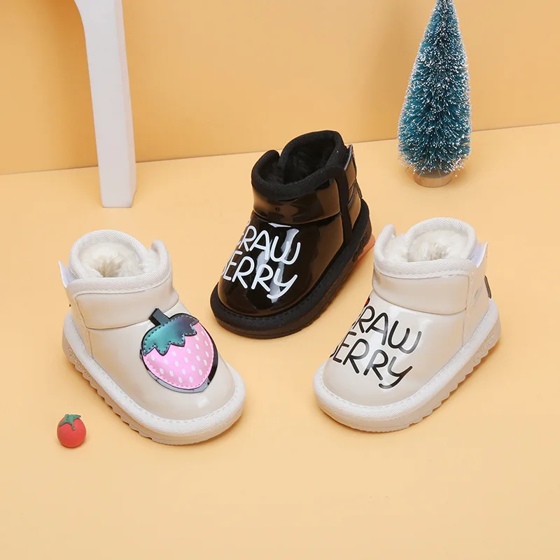 

Winter New Children's Snow Boots Thick Plush Toddler Girls Cotton-padded Shoes Black Beige Color Cute Cartoon Strawberry Style
