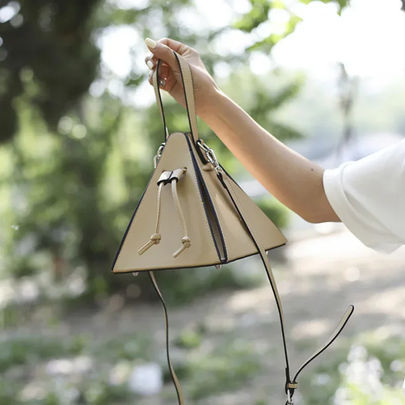 Fashion Ladies Shoulder Bags Handbag Sense of Luxury Women Bags High Quality Leather Crossbody Bag Designer Female Triangle Bags