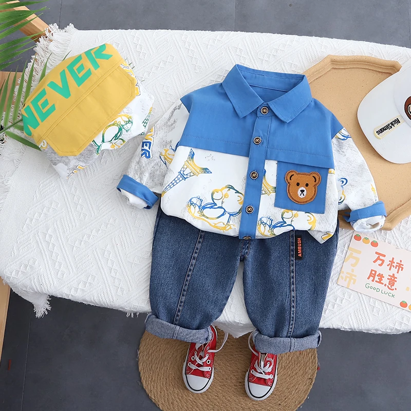 

Новый весенне-осенний пиджак с принтом и V-образным вырезом, Детский костюм из двух предметов для мальчиков, однобортное пальто, рубашка с принтом и повседневные штаны, футболка