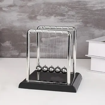 Newton’s Cradle Desktop Toy 1