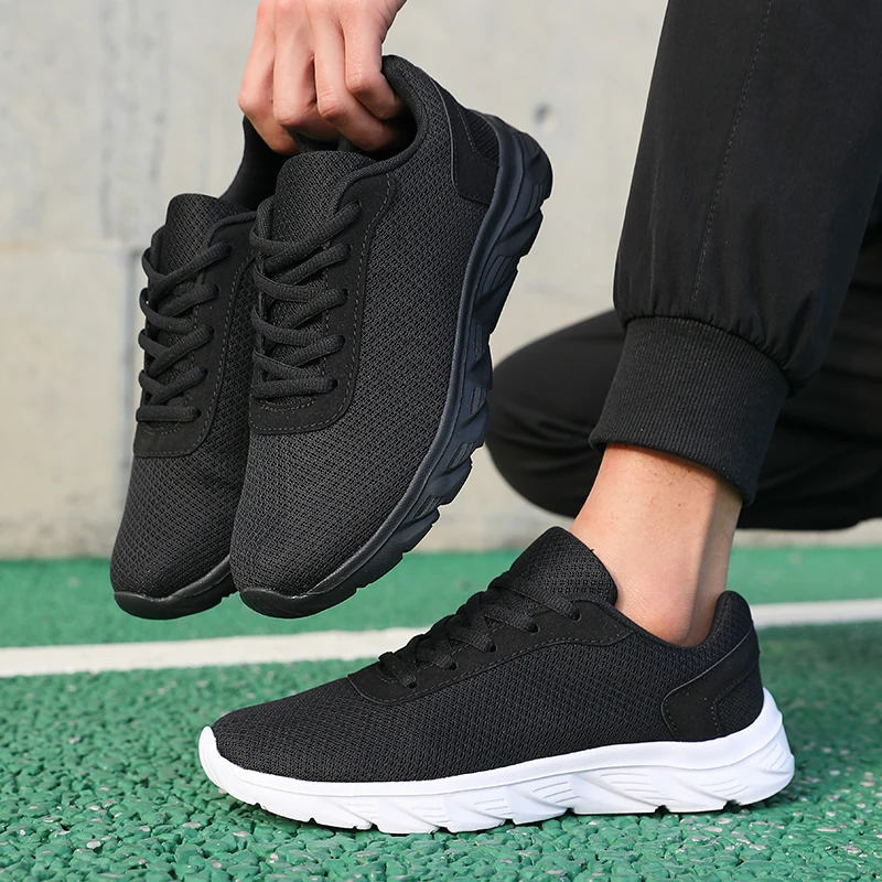 Lightweight Black Men's Running Shoes Summer Outdoor Mesh Anti Slip Trend Sneakers Simple Versatile Men's Vulcanized Shoes 2025