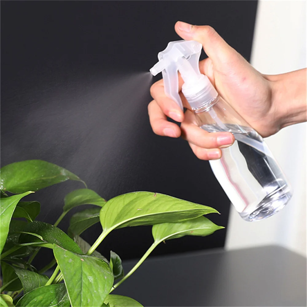 200ml/500ml Hand Press Spray Bottle Home Plant Watering Sprayer Bottle Watering Can Gardening Plant Flower Irrigation Sprinklers images - 6