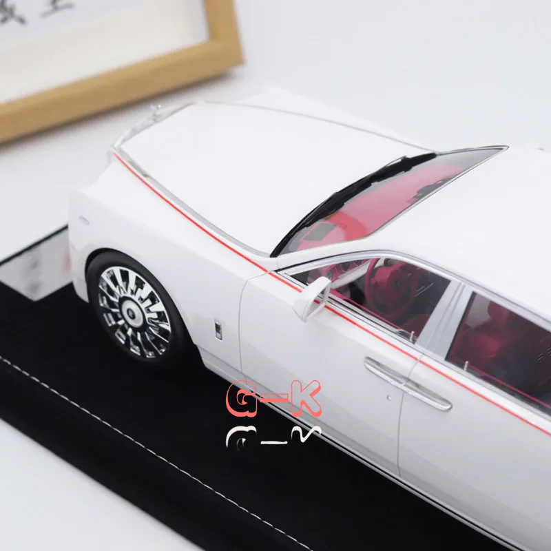 Рисунок 6 - HH-модель 1:18 для машин Rolls-Royce Phantom VIII